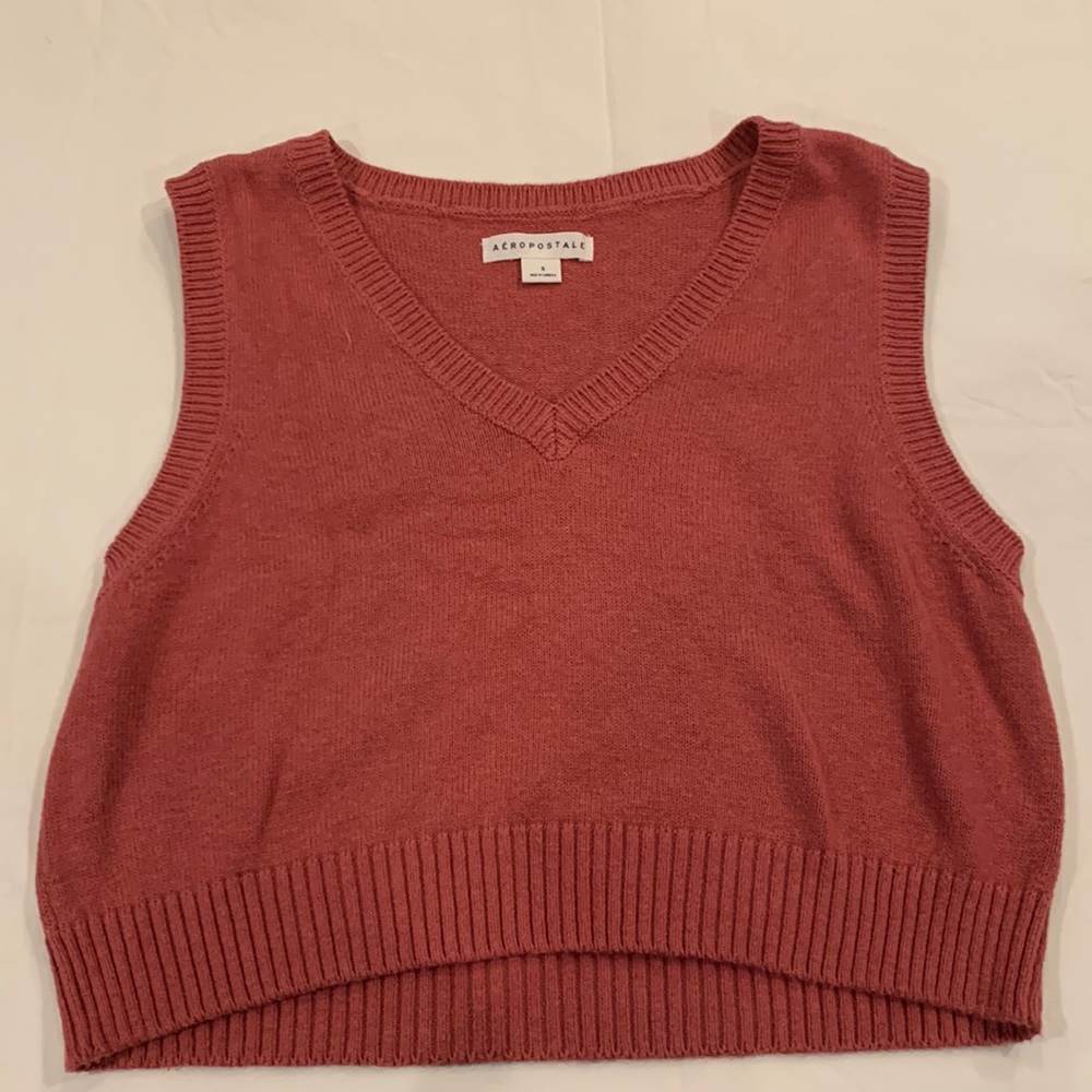 Aeropostale sweater vest size small